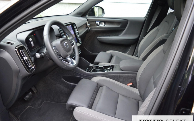 Volvo XC 40 cena 199900 przebieg: 34061, rok produkcji 2022 z Poznań małe 407